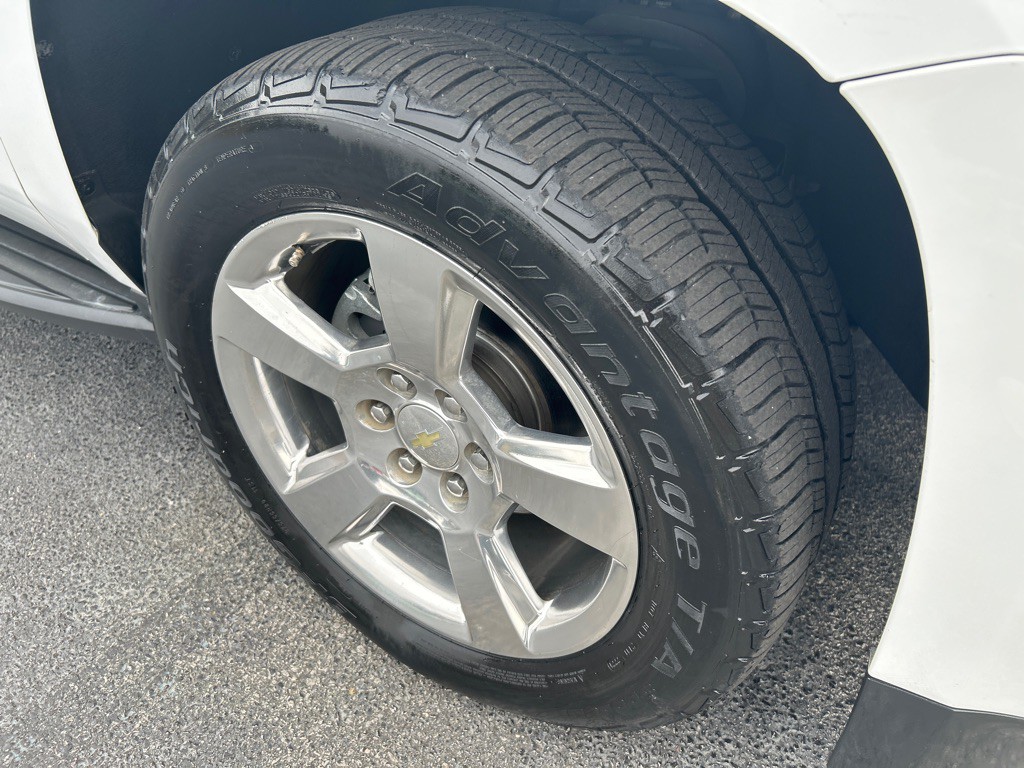 2017 Chevrolet Tahoe Image 8