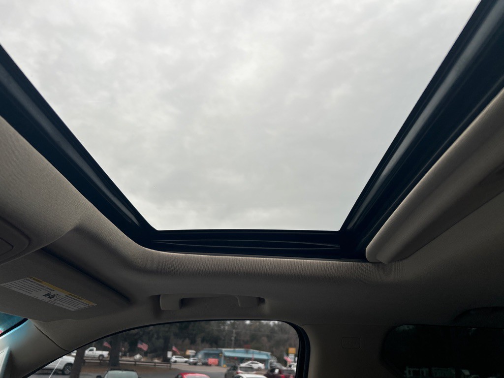 2017 Chevrolet Tahoe Image 24