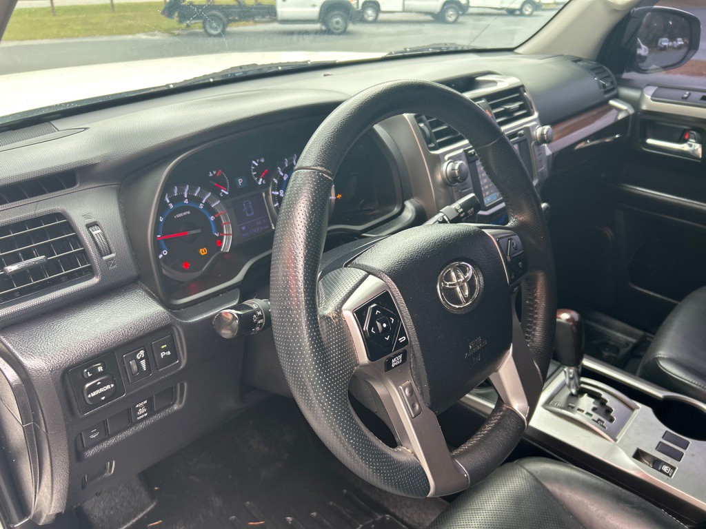 2016 Toyota 4Runner Image 15