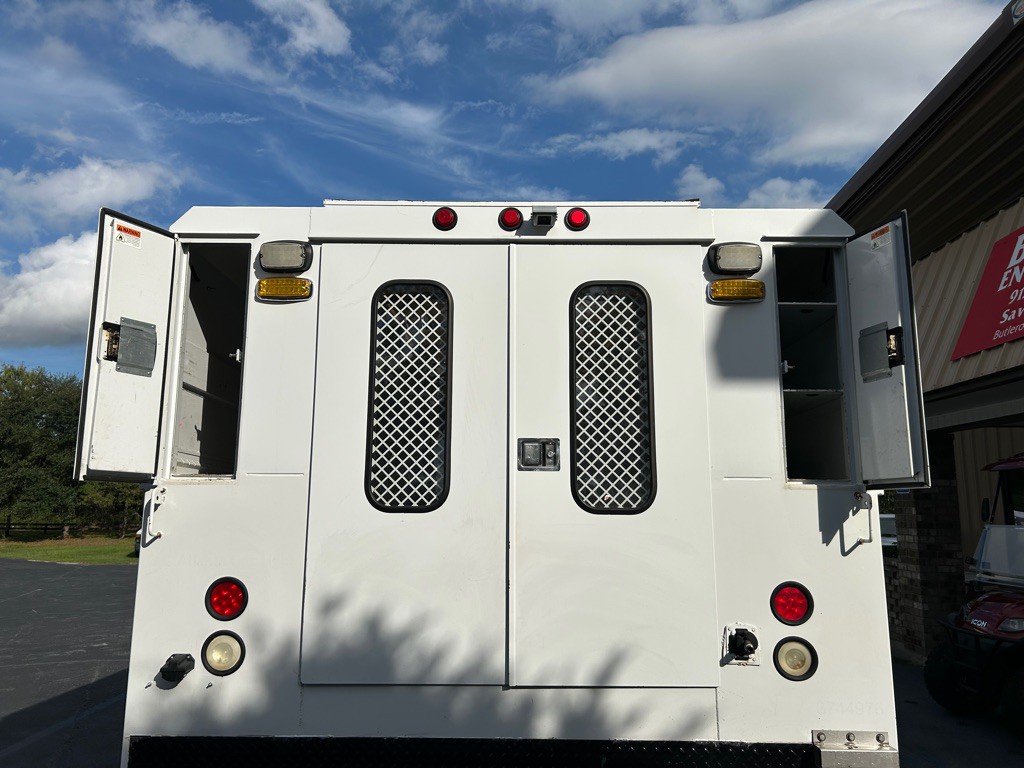 2014 RAM 4500 Image 11
