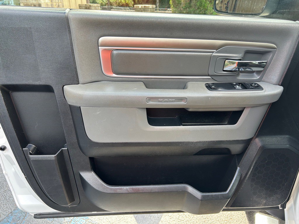 2014 RAM 4500 Image 18