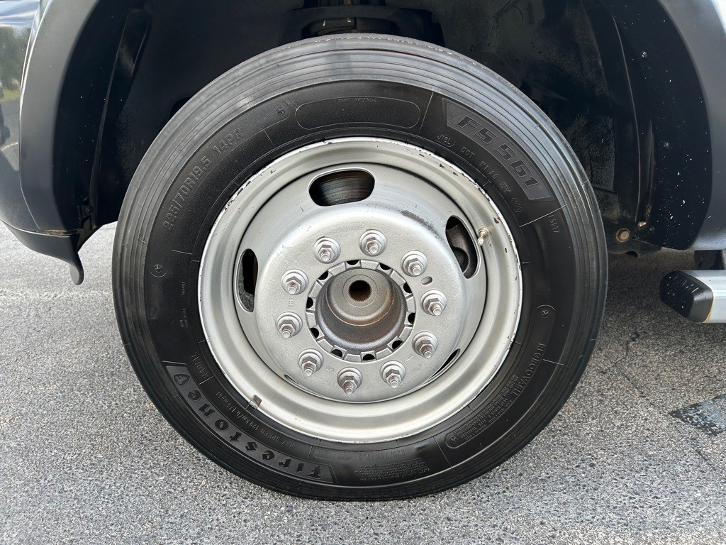 2014 RAM 4500 Image 31