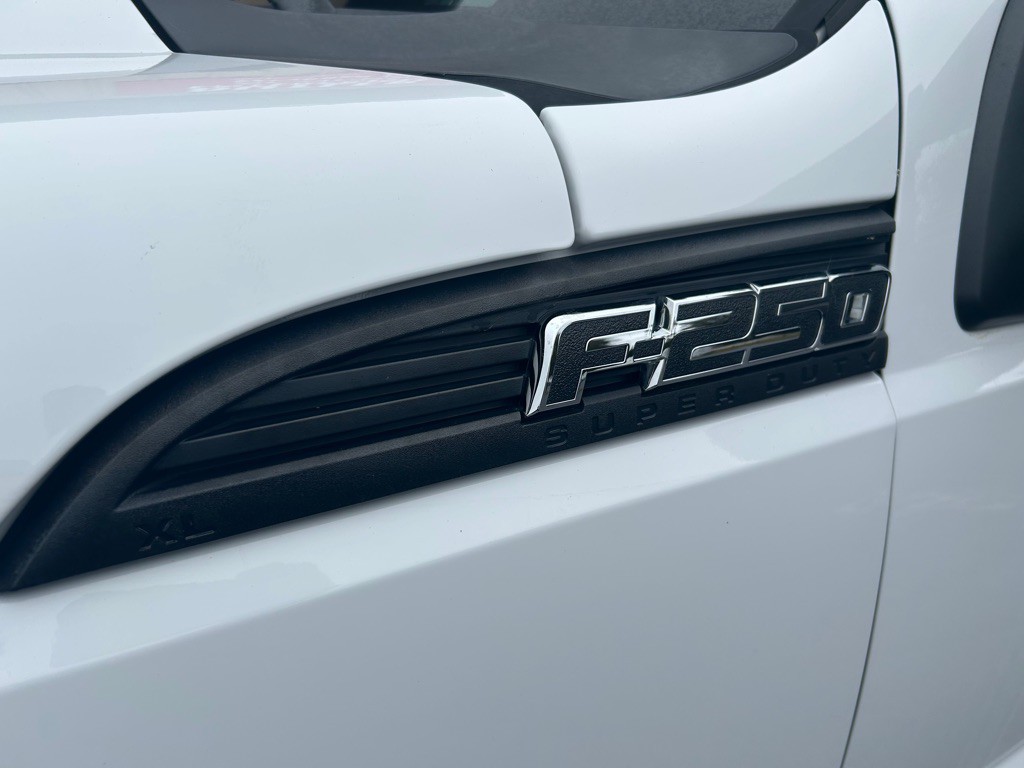 2015 Ford F-250 Image 14