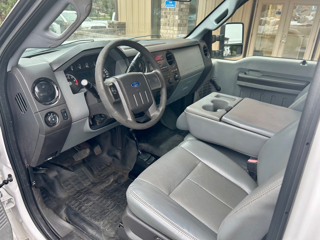 2015 Ford F-250 Image 16