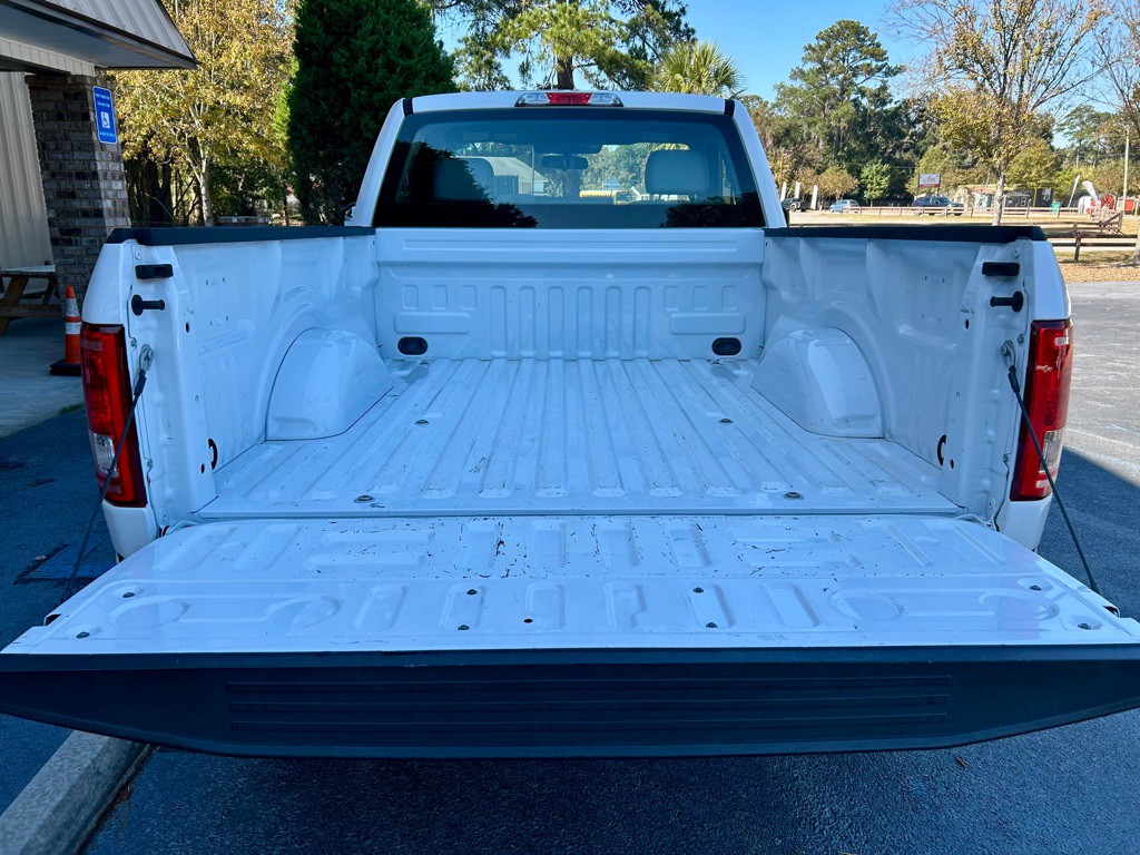 2017 Ford F-150 Image 8