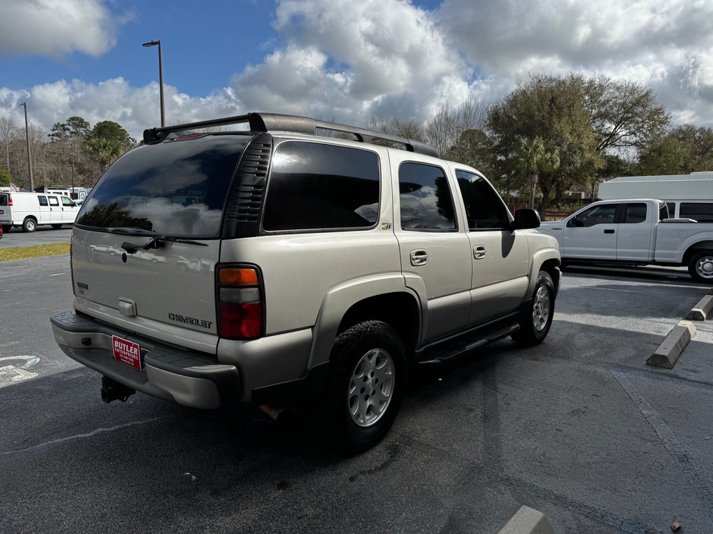 2004 Chevrolet Tahoe Image 5