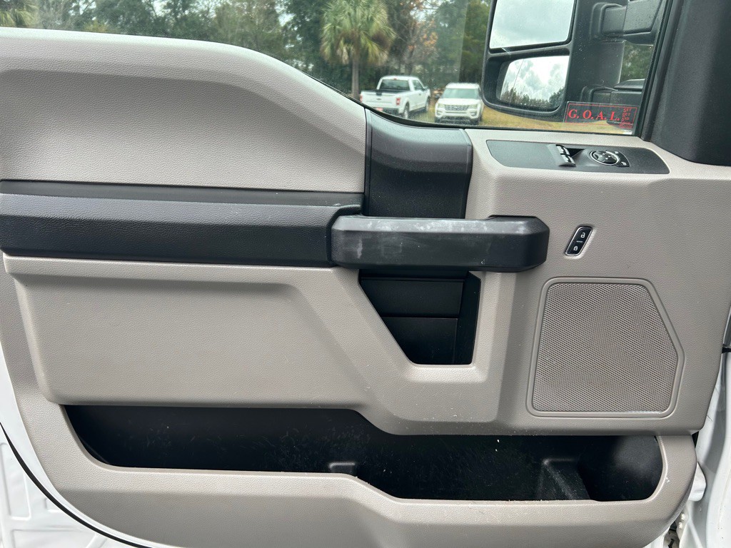 2017 Ford F-250 Image 18