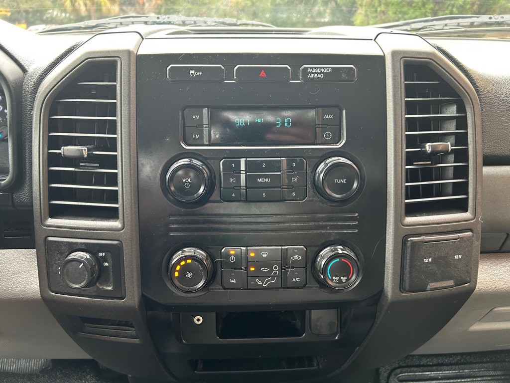 2017 Ford F-250 Image 23