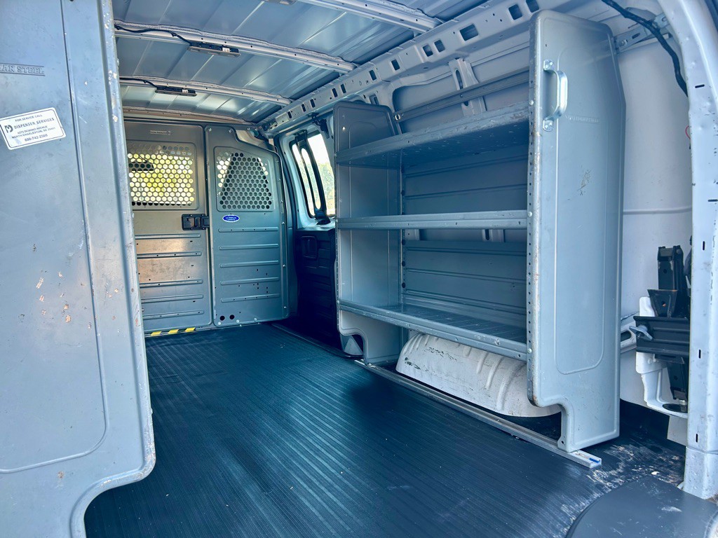 2022 Chevrolet Express Image 9