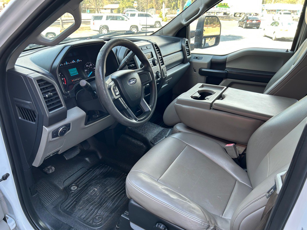2018 Ford F-350 Image 13