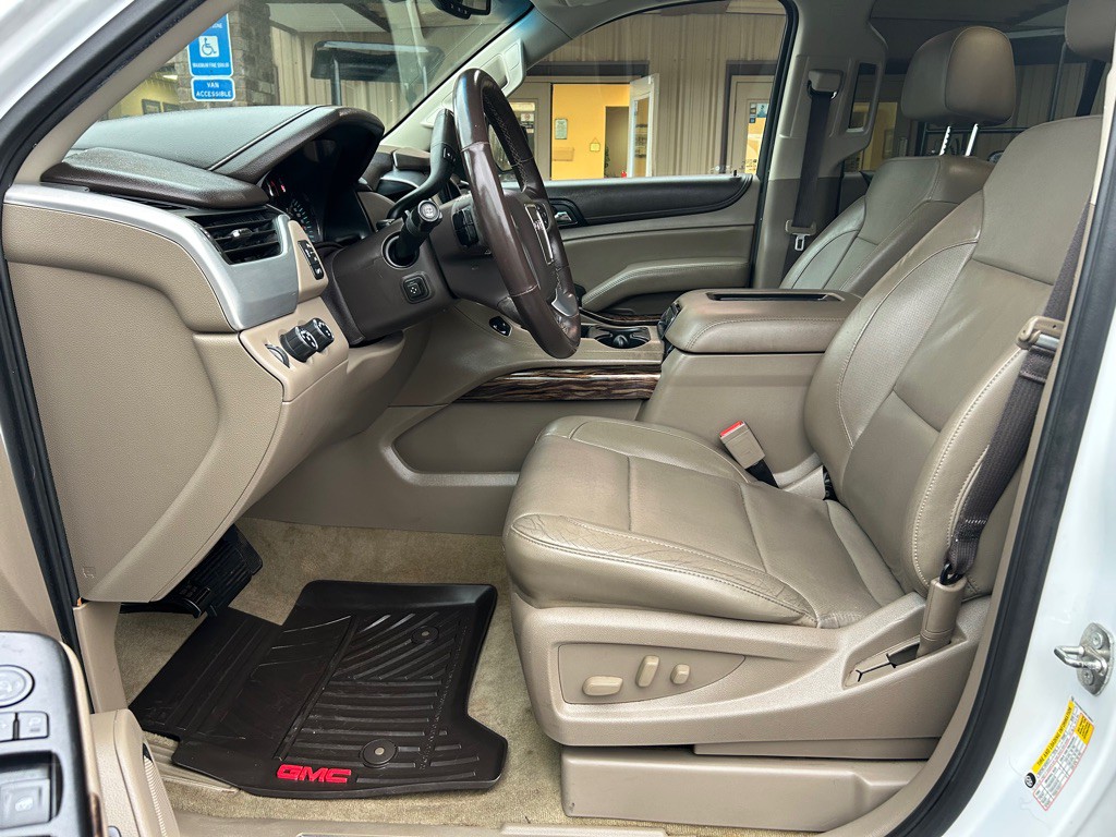 2017 GMC Yukon Image 9