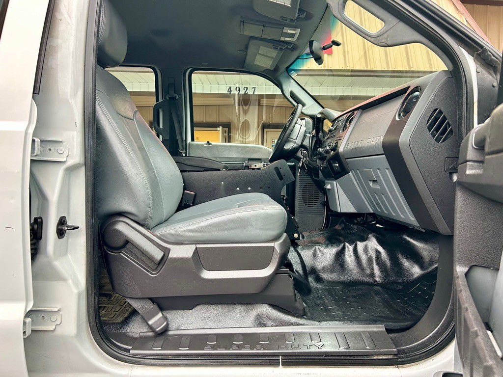 2015 Ford F-350 Image 18