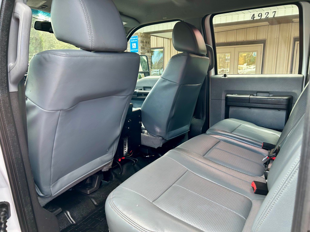 2015 Ford F-350 Image 28