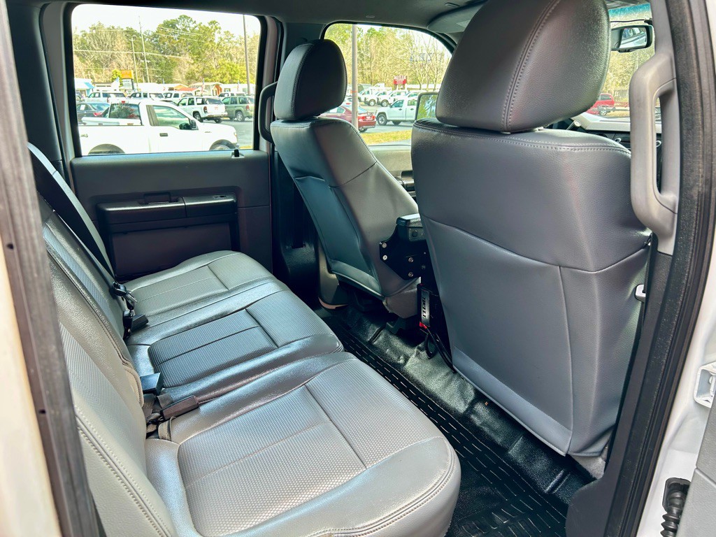 2015 Ford F-350 Image 29