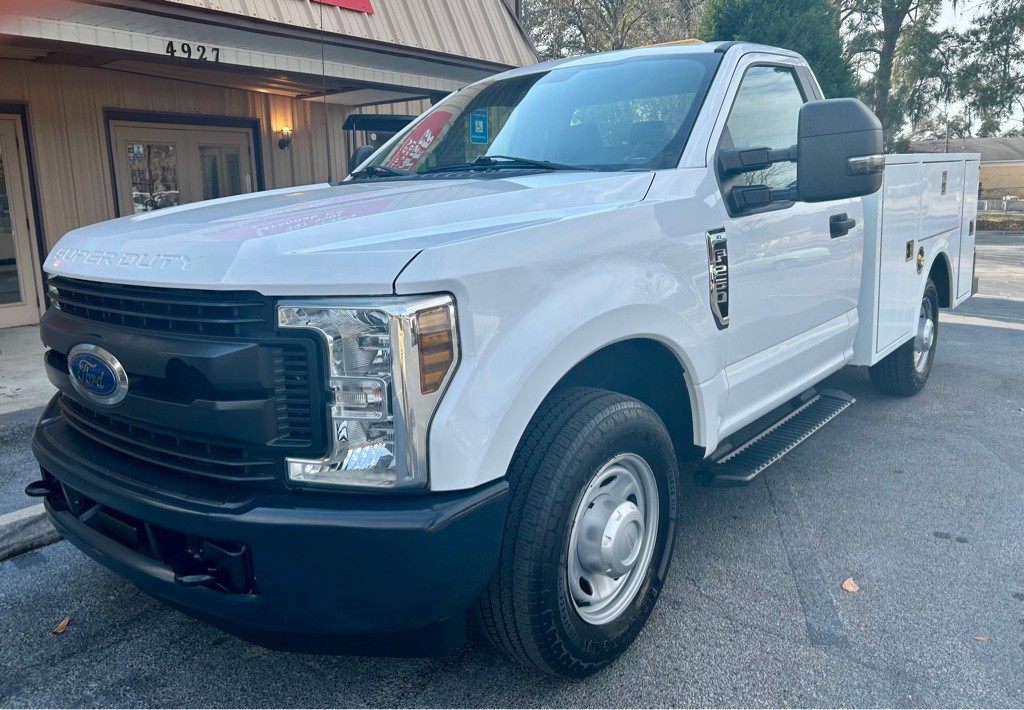 2018 Ford F-250 Image 2