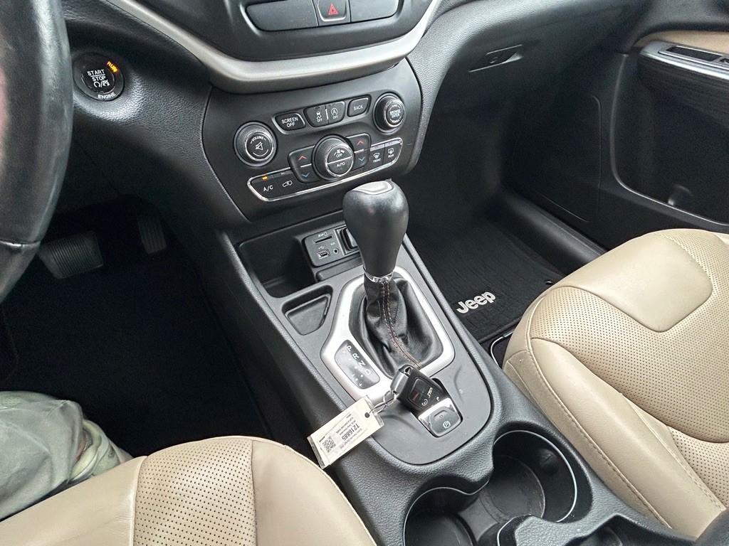 2016 Jeep Cherokee Image 22