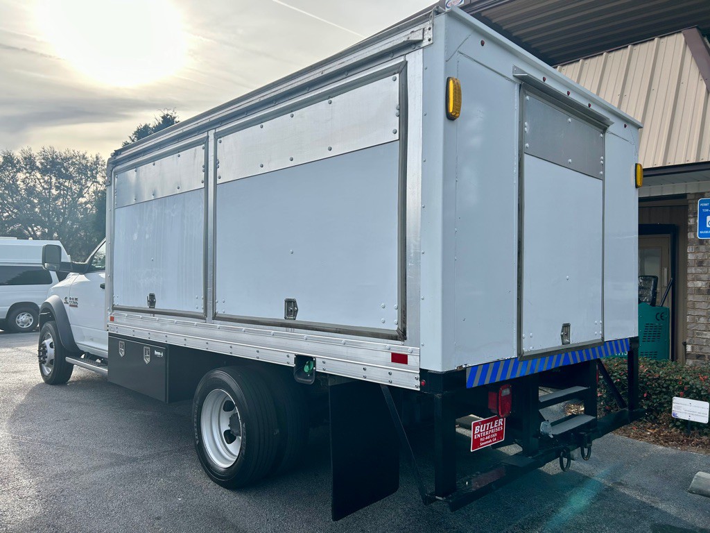 2016 RAM 5500 Image 3