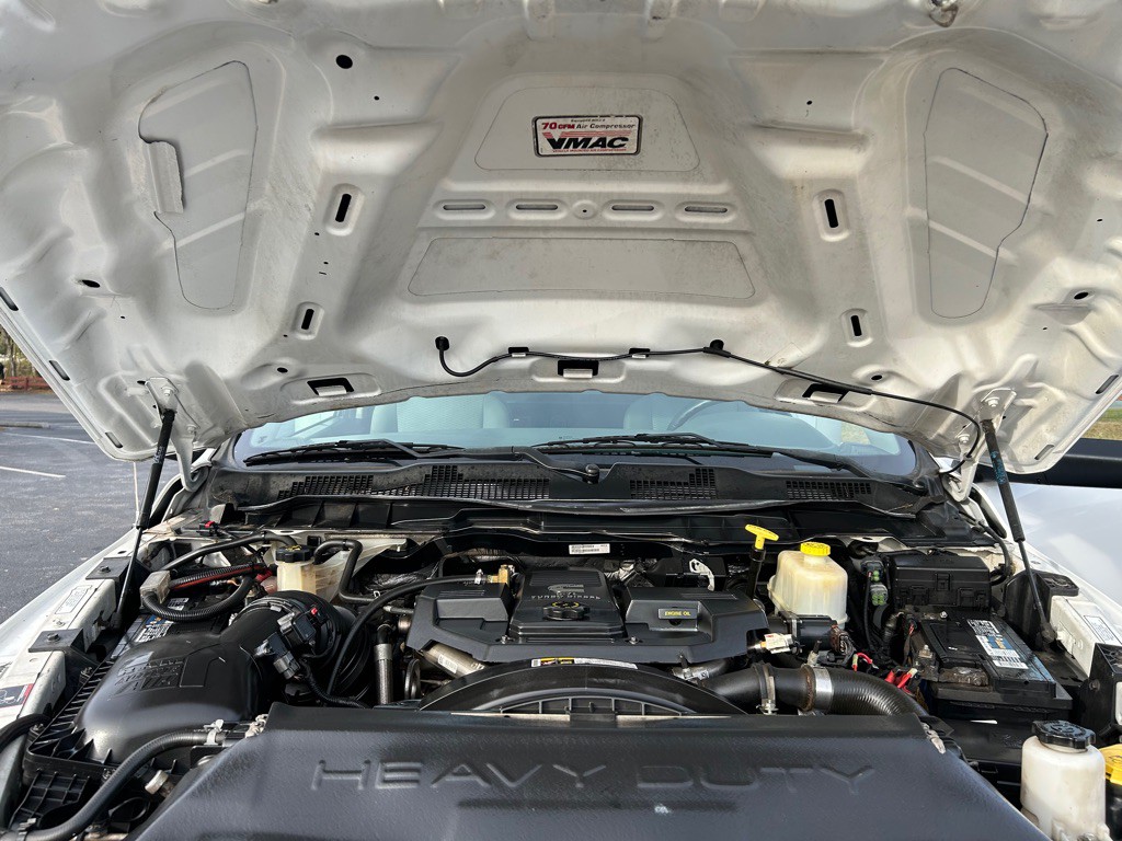 2016 RAM 5500 Image 9