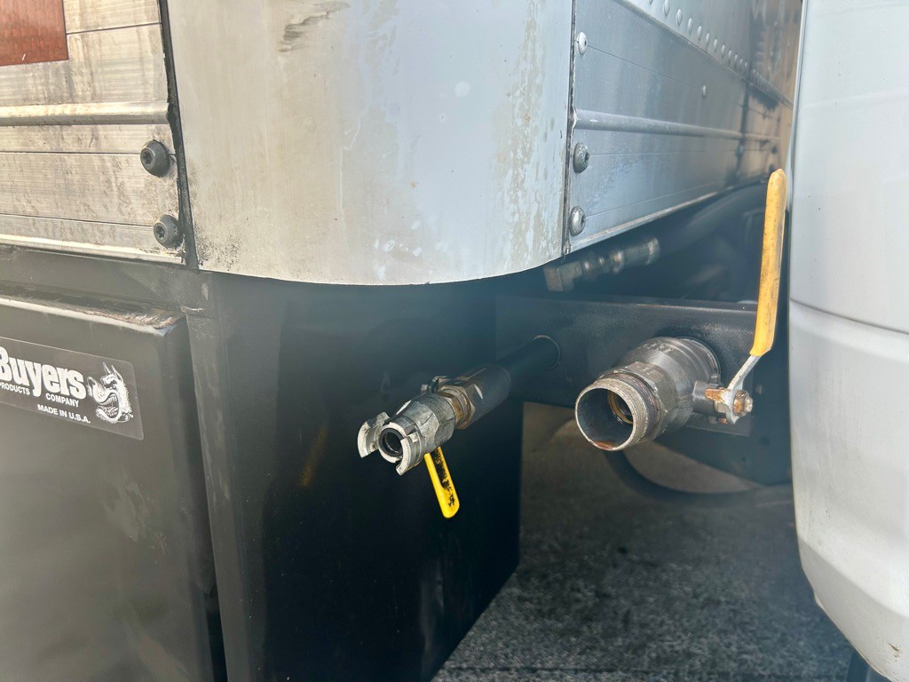 2016 RAM 5500 Image 27