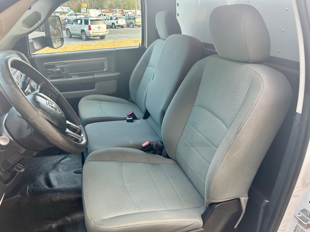 2016 RAM 5500 Image 31