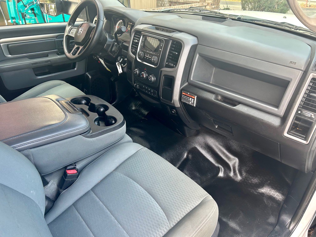 2016 RAM 5500 Image 35