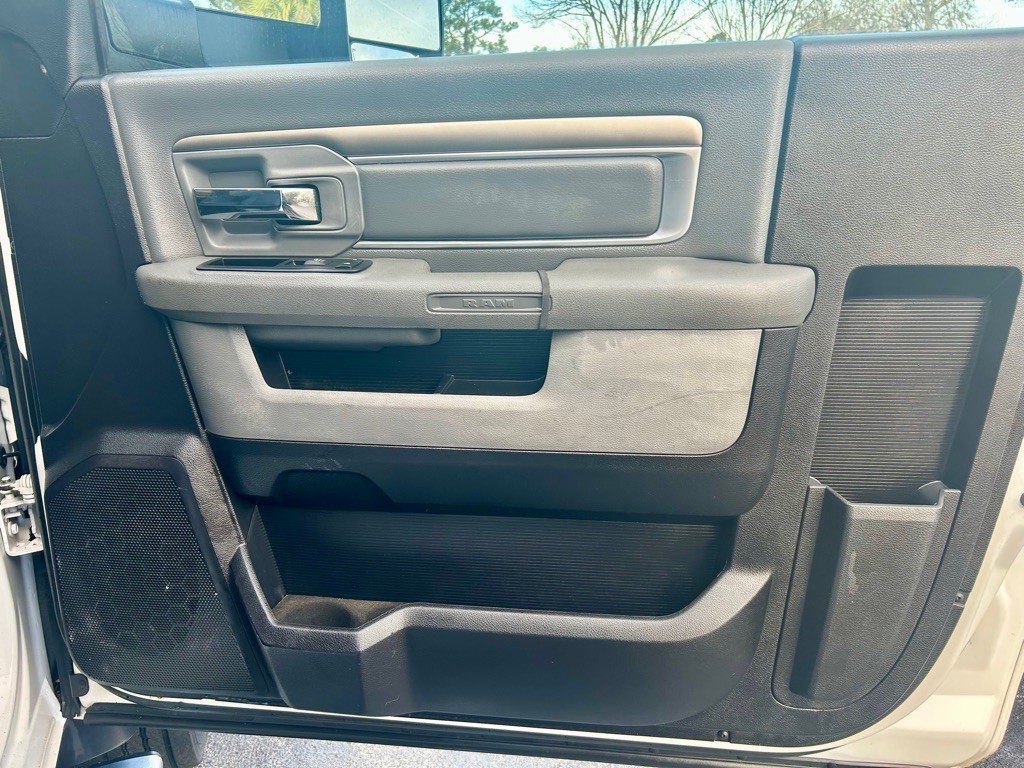 2016 RAM 5500 Image 38