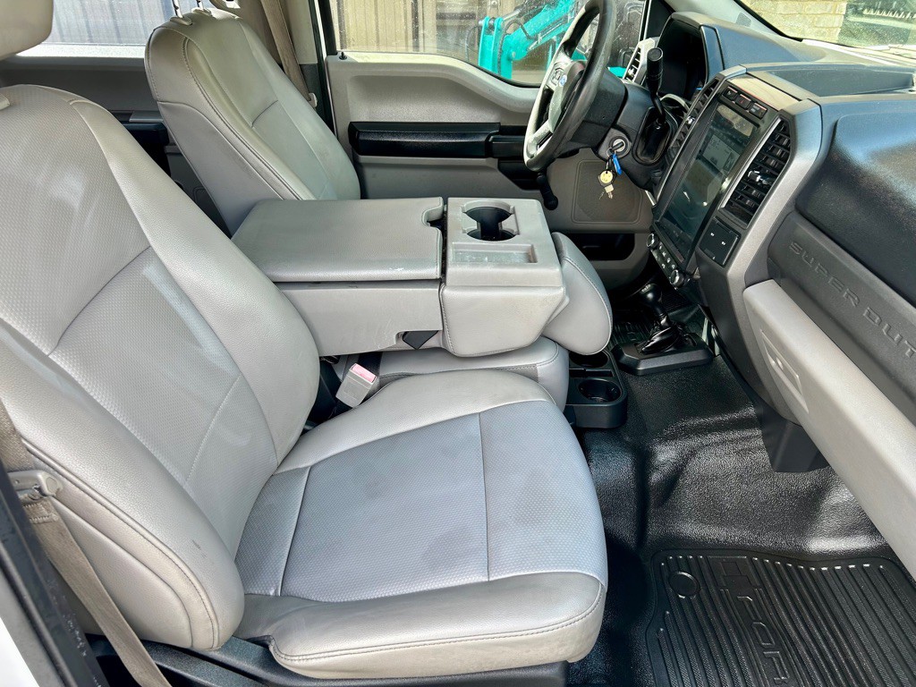 2018 Ford F-350 Image 30