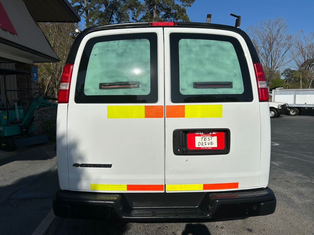 2018 Chevrolet Express Image 7