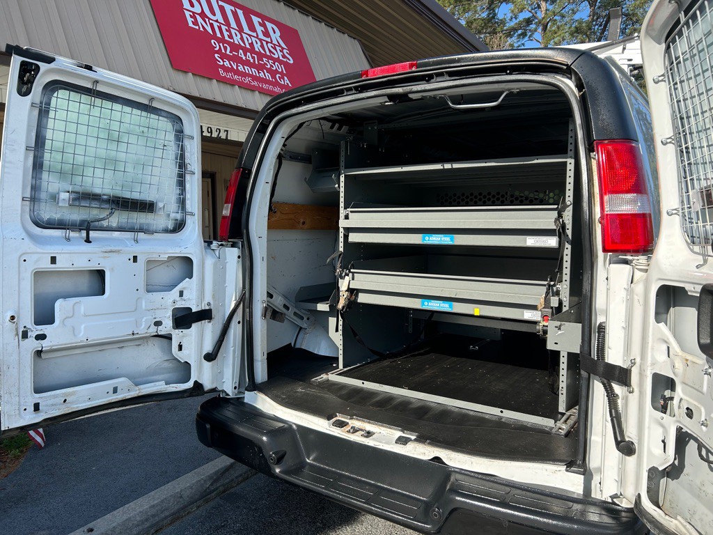 2018 Chevrolet Express Image 13