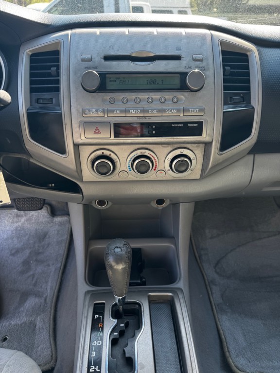 2006 Toyota Tacoma Image 14