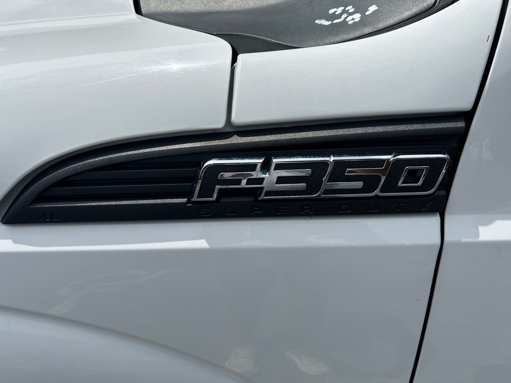 2016 Ford F-350 Image 13