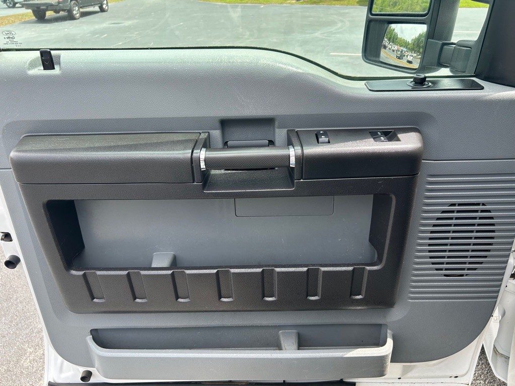 2016 Ford F-350 Image 19
