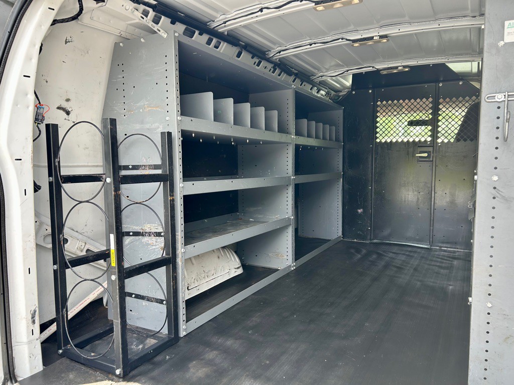 2019 Chevrolet Express Image 10