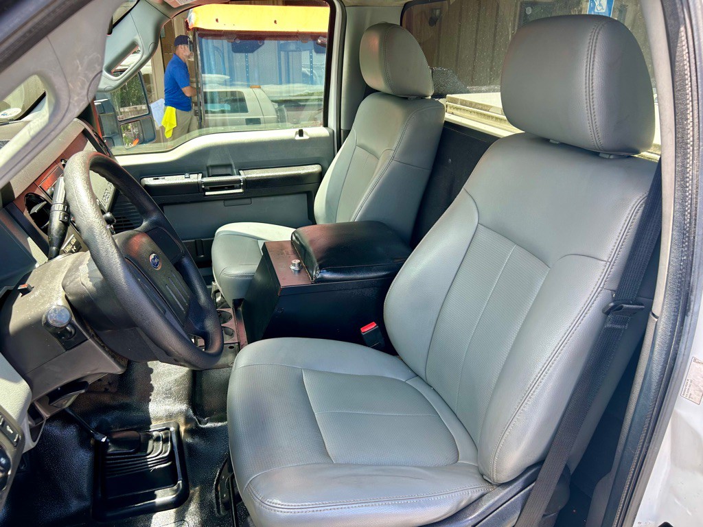 2012 Ford F-350 Image 37