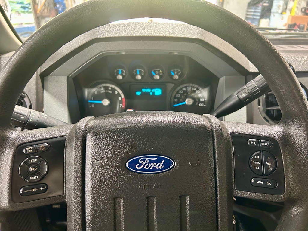 2016 Ford F-350 Image 24