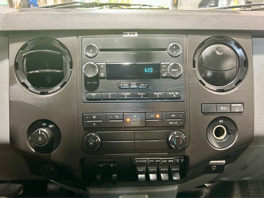2016 Ford F-350 Image 26