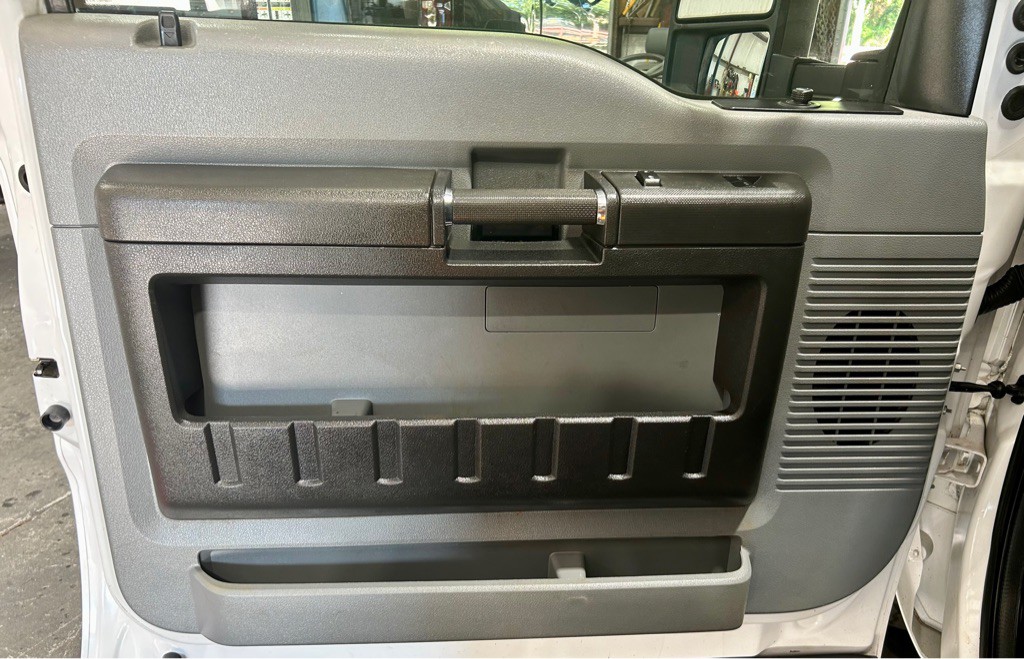 2016 Ford F-350 Image 29