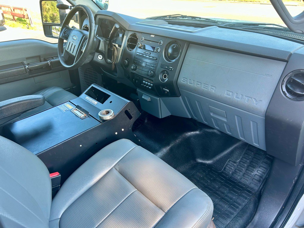 2016 Ford F-350 Image 31