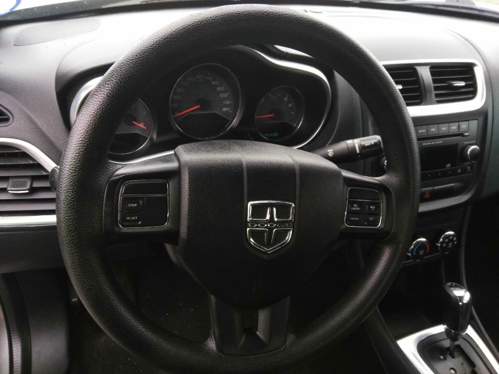 2013 Dodge Avenger Image 15