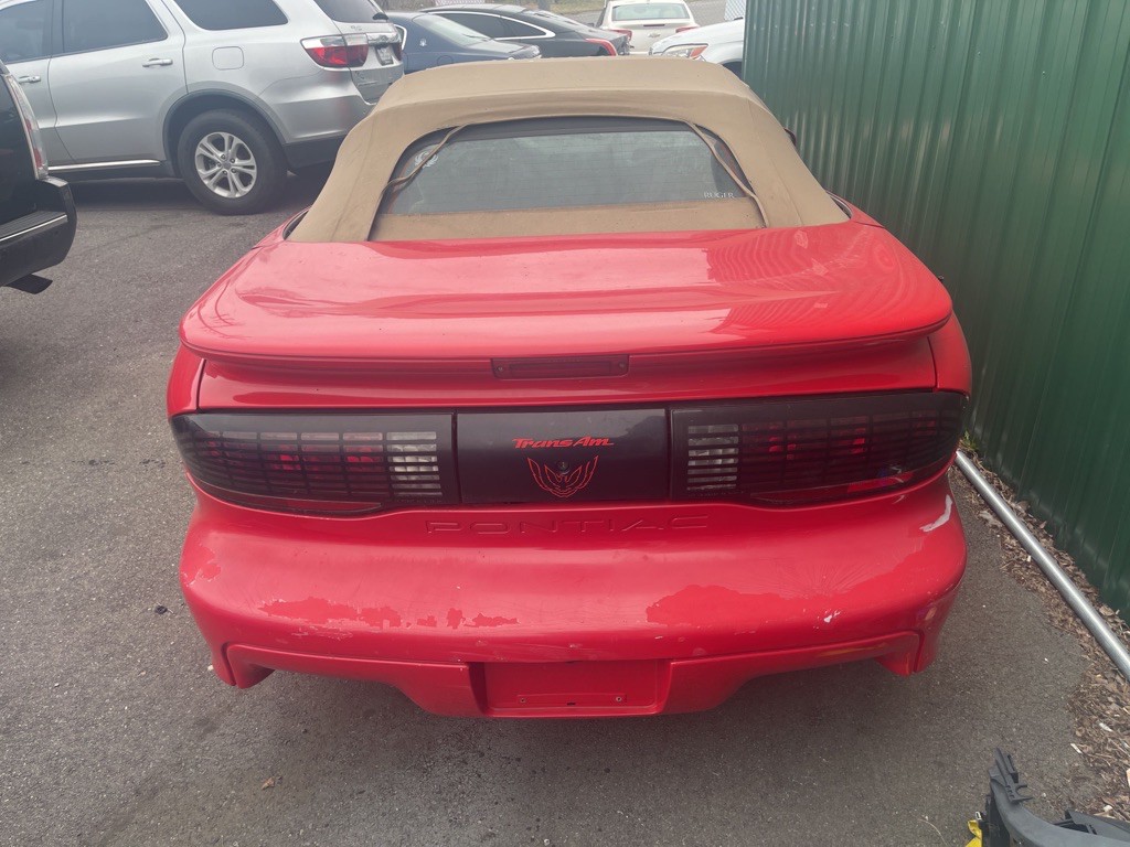 1996 Pontiac Firebird Image 3