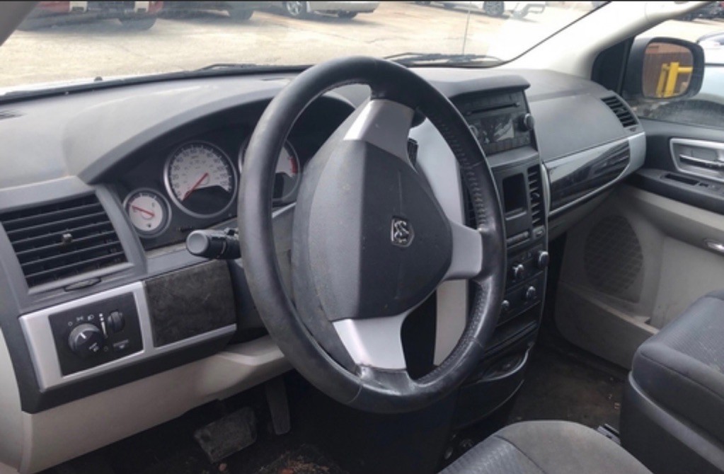 2010 Dodge Grand Caravan Image 6