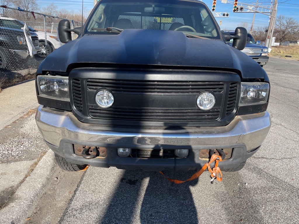 2002 Ford F-350 Image 2