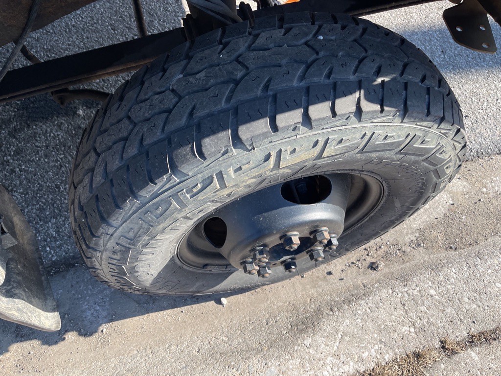 2002 Ford F-350 Image 7