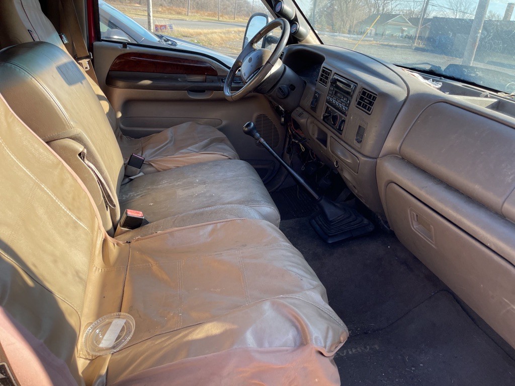 2002 Ford F-350 Image 8