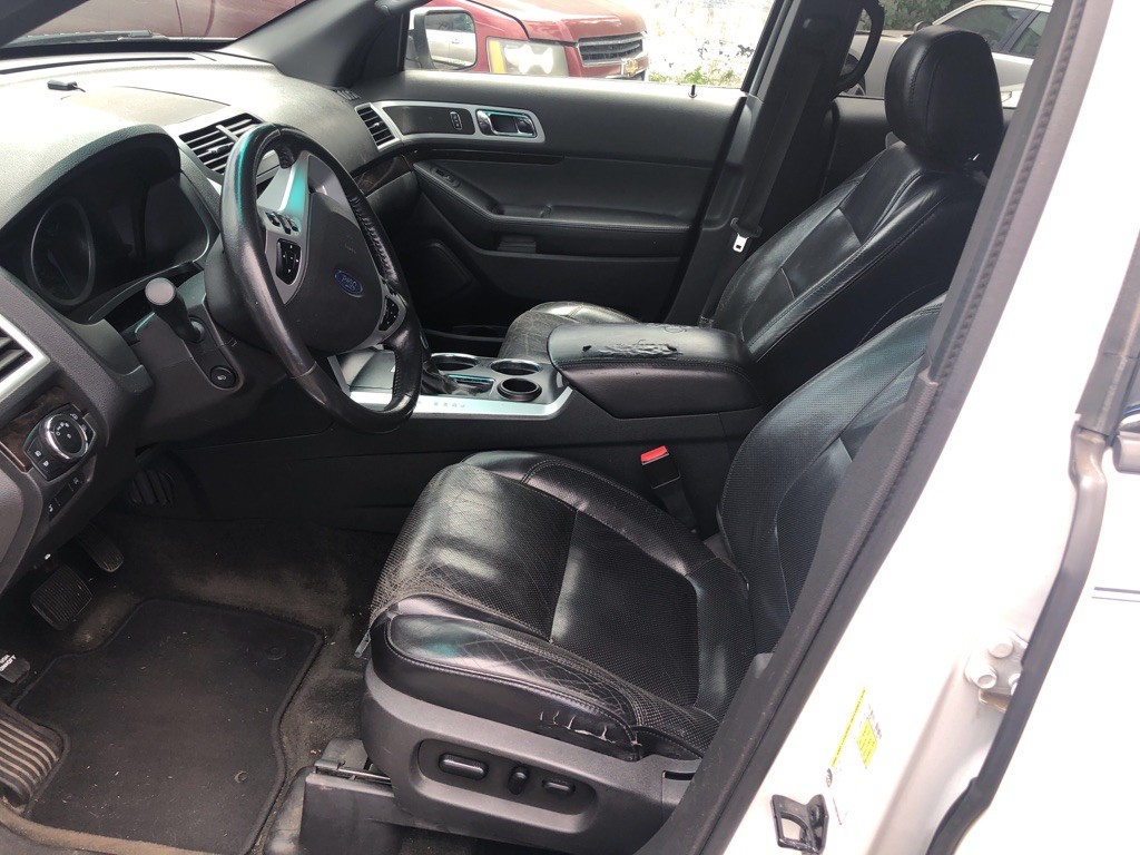 2012 Ford Explorer Image 1