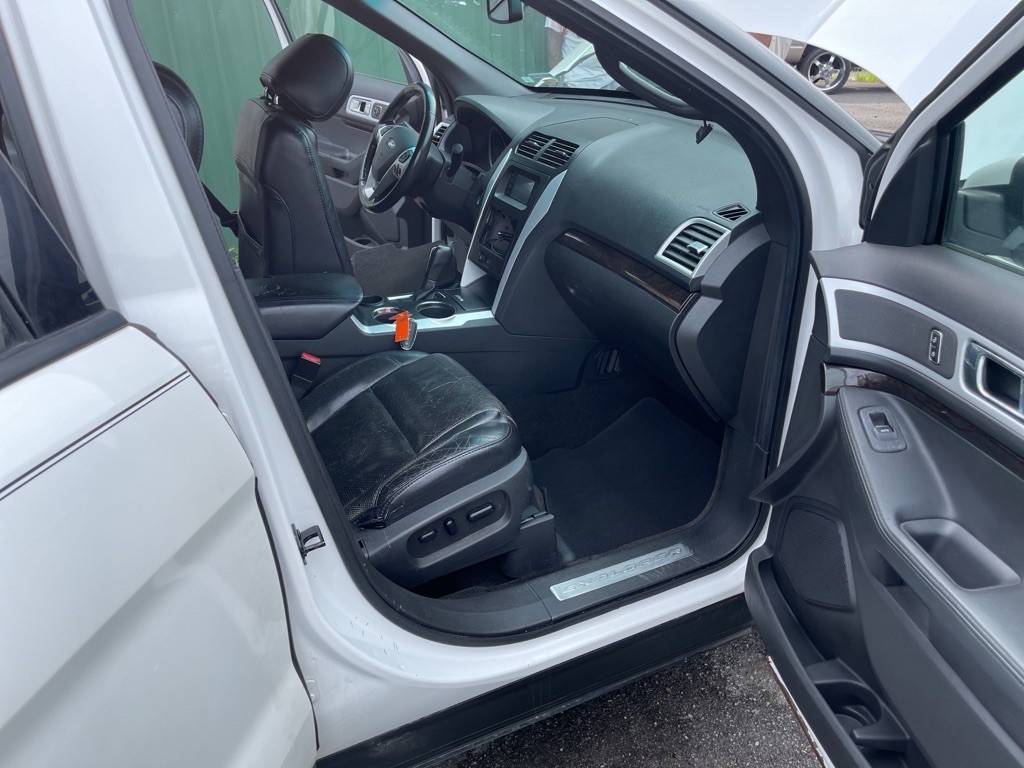 2012 Ford Explorer Image 4