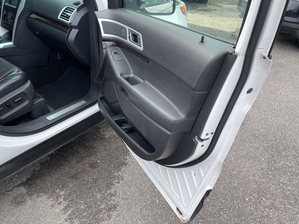 2012 Ford Explorer Image 5