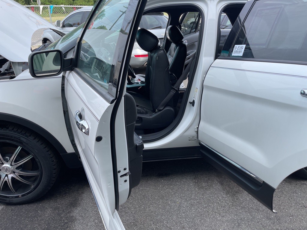 2012 Ford Explorer Image 30