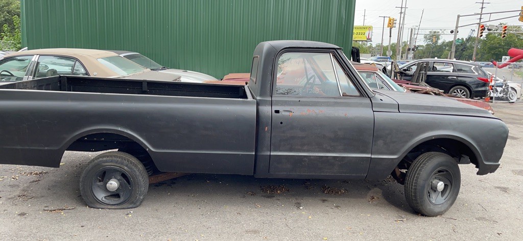 1967 Chevrolet C/K 10 Image 2