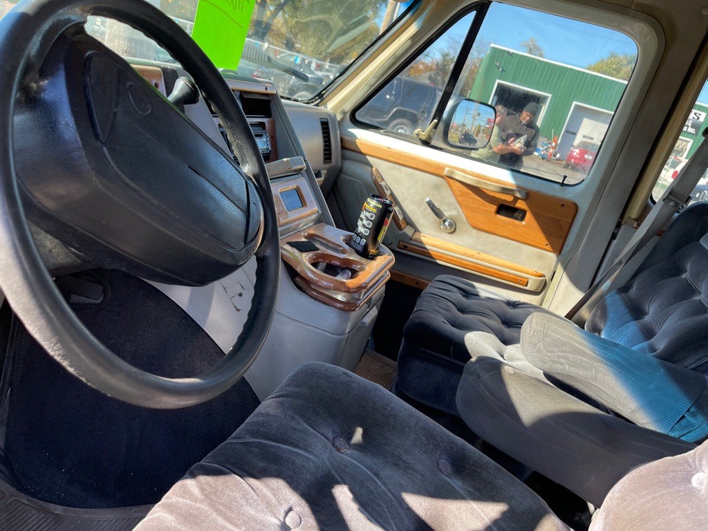 1995 Chevrolet G20 Image 4